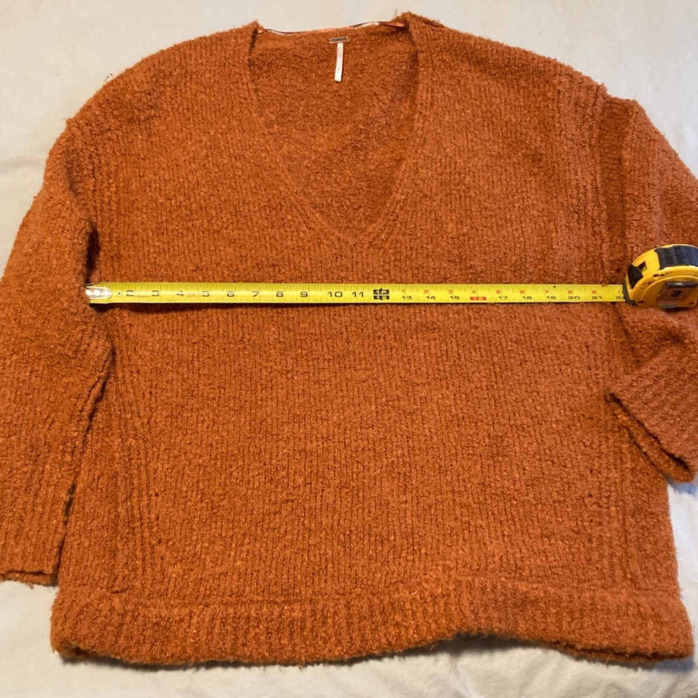 Free People Rust V-Neck Sweater - Picture 3 of 3